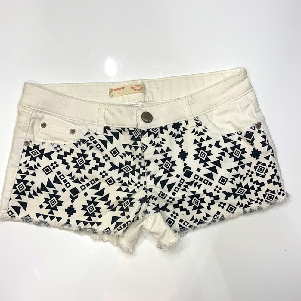 No Boundaries Aztec Print Cream Cutoff Jean Shorts